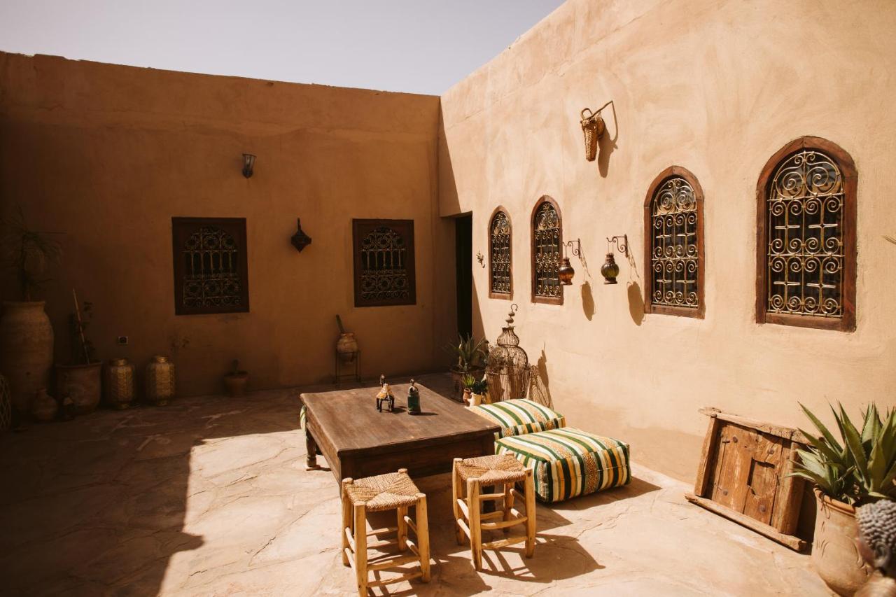 Villa Tawarigit House à Merzouga Extérieur photo