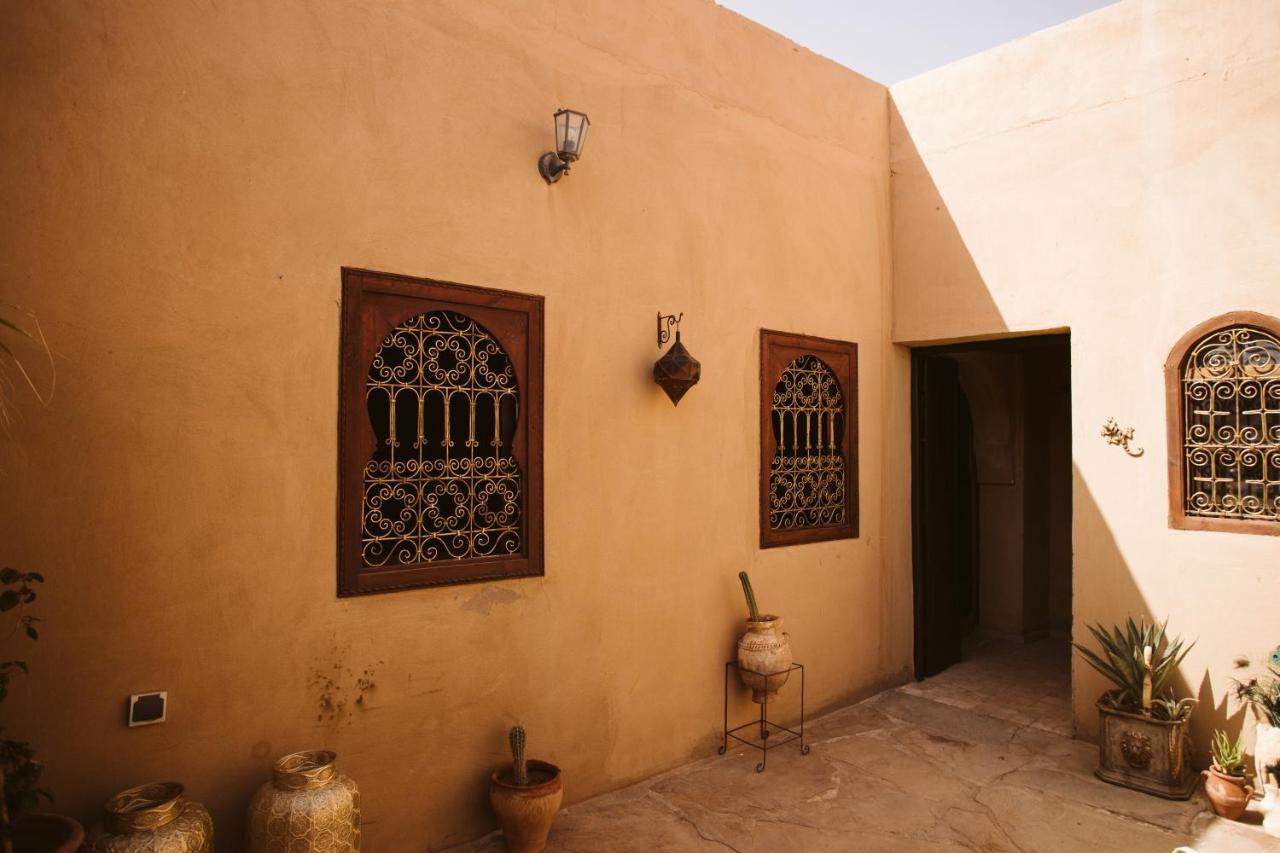 Villa Tawarigit House à Merzouga Extérieur photo